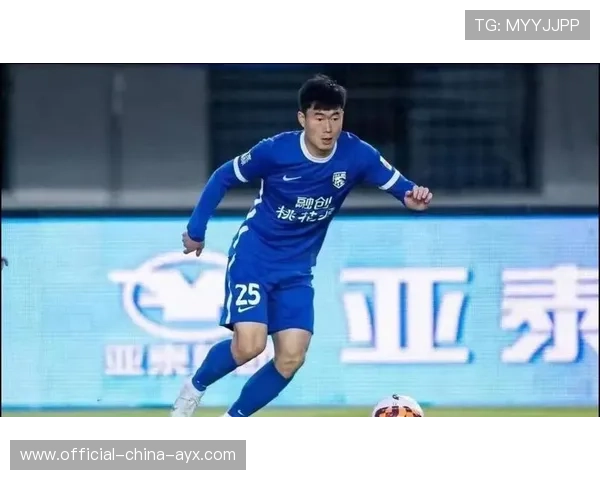 意外！孙祥亲自来武汉三镇说服邓涵文和朴志株下个月转会来上港？邓卓翔首次回应确认